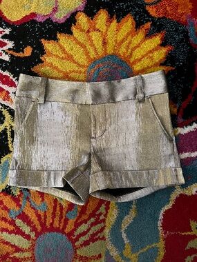 Alice + olivia Metallic Shorts Women’s Medium